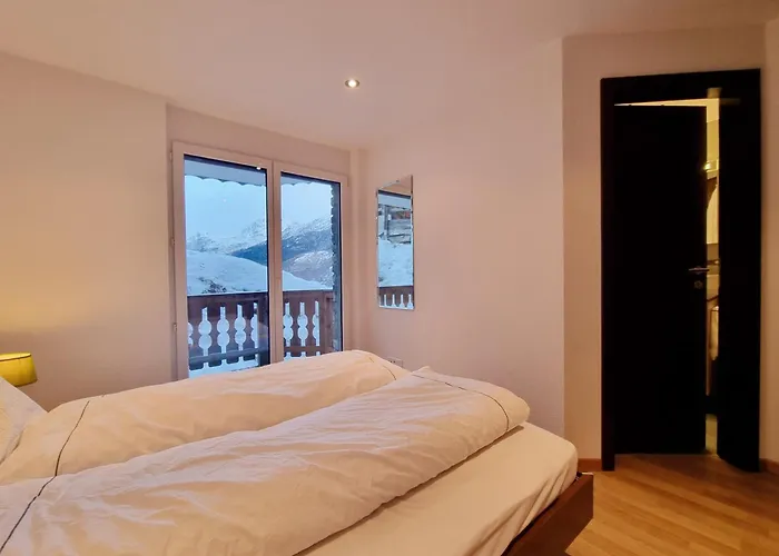 Mountain Village Apartment *